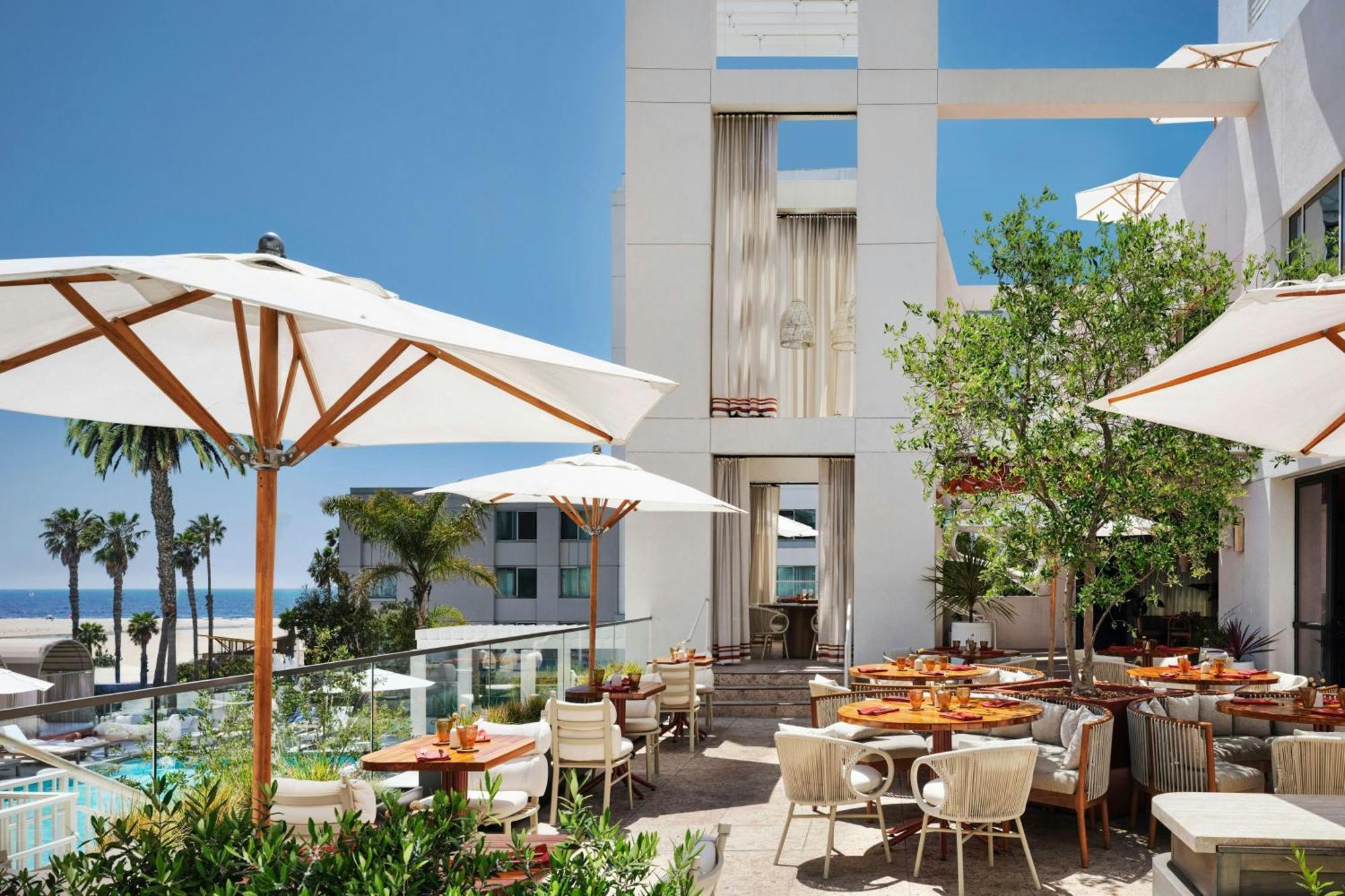Sandbourne Santa Monica, Autograph Collection