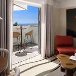 Sandbourne Santa Monica, Autograph Collection